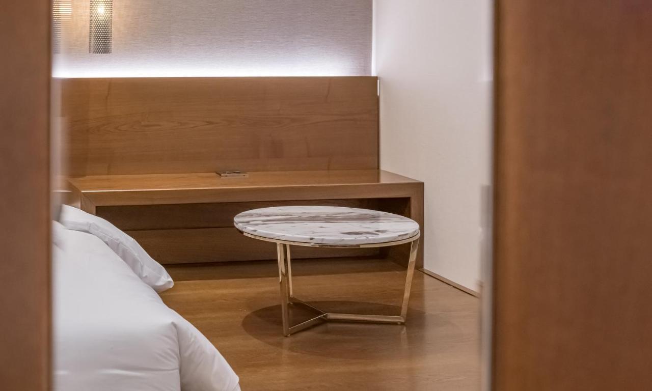 גאוז'ה Stubborn Hotel מראה חיצוני תמונה
