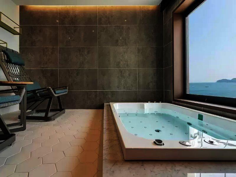 גאוז'ה Stubborn Hotel מראה חיצוני תמונה
